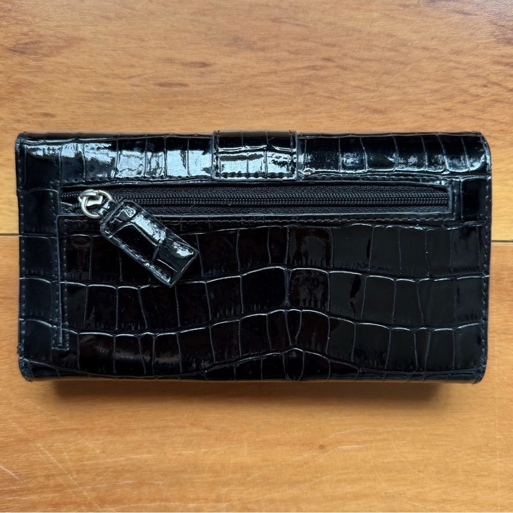 GUESS Shiny Crocodile-patterned Leather Wallet - Picture 2 of 3